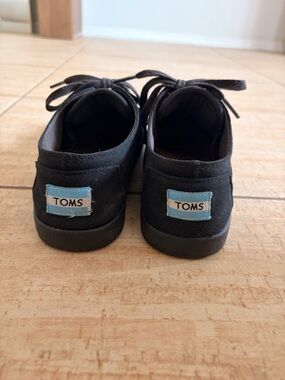 Women’s TOMS Sneakers